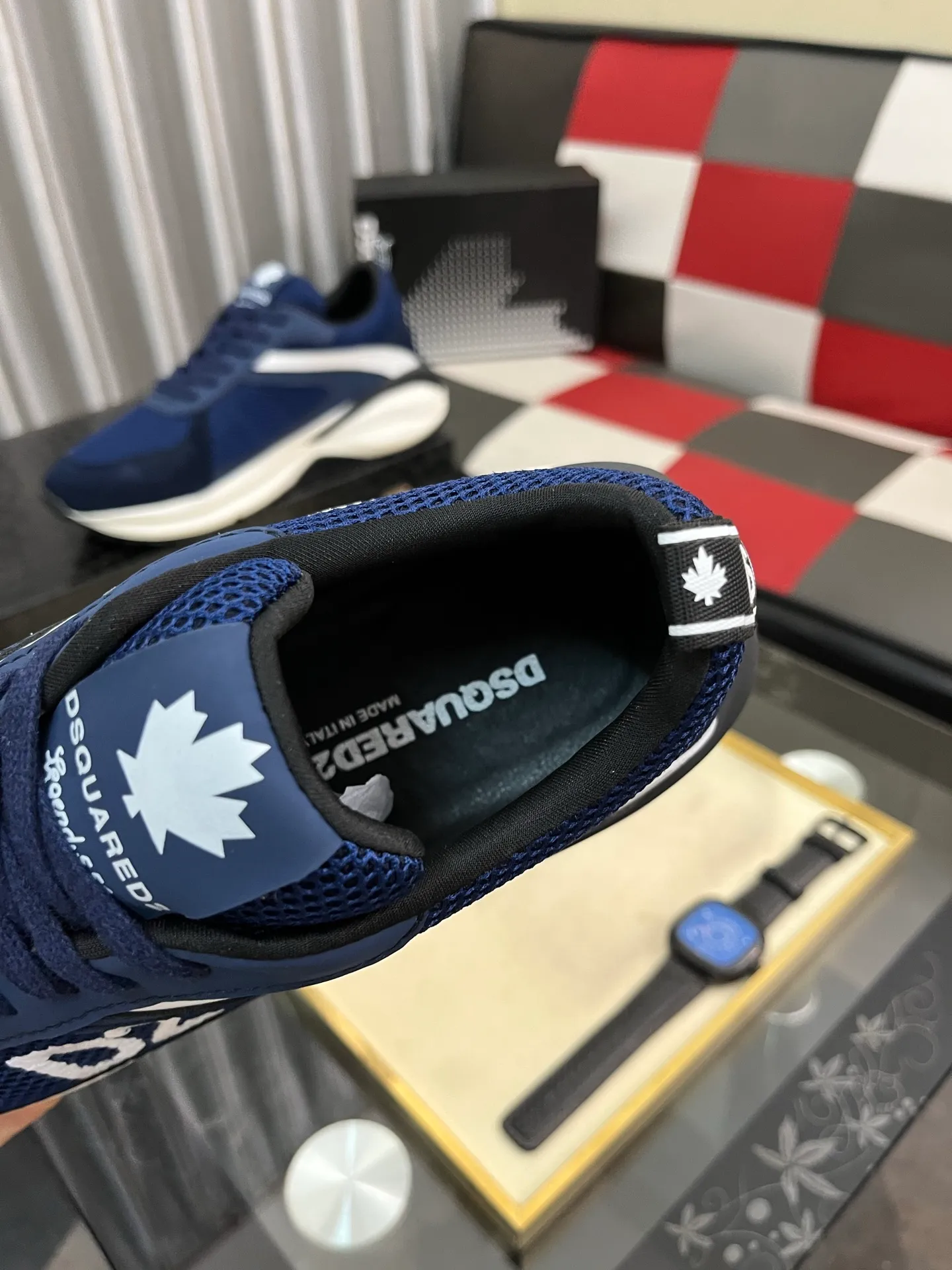 Men's shoes 💰480⌚️⌚️DG's latest popular casual shoes 🔥🔥, the tongue has the brand's iconic details, and the combination of silk cowhide and cow suede enhances the style. Fashionable and versatile, it can complement any look. Create an exquisite design with unique dynamic vitality and modern atmosphere, showing modern elegance. Size: 36-464️⃣colors available